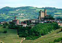 villaggio in springtime            village at springtime